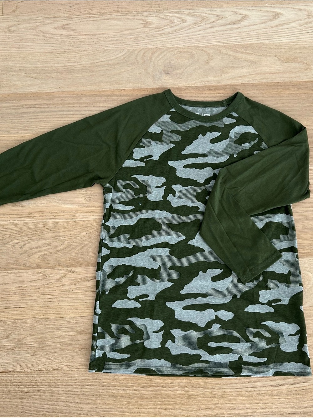 Place Boys' Olive Green Camo Raglan Long-Sleeve Tee